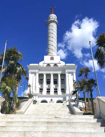 Santiago Monument